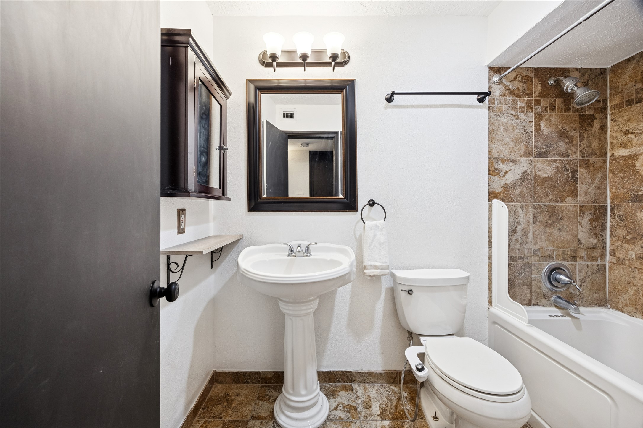 11540 Chimney Rock Road, Unit 112 Houston, TX 77035 - Photo 11 of 14