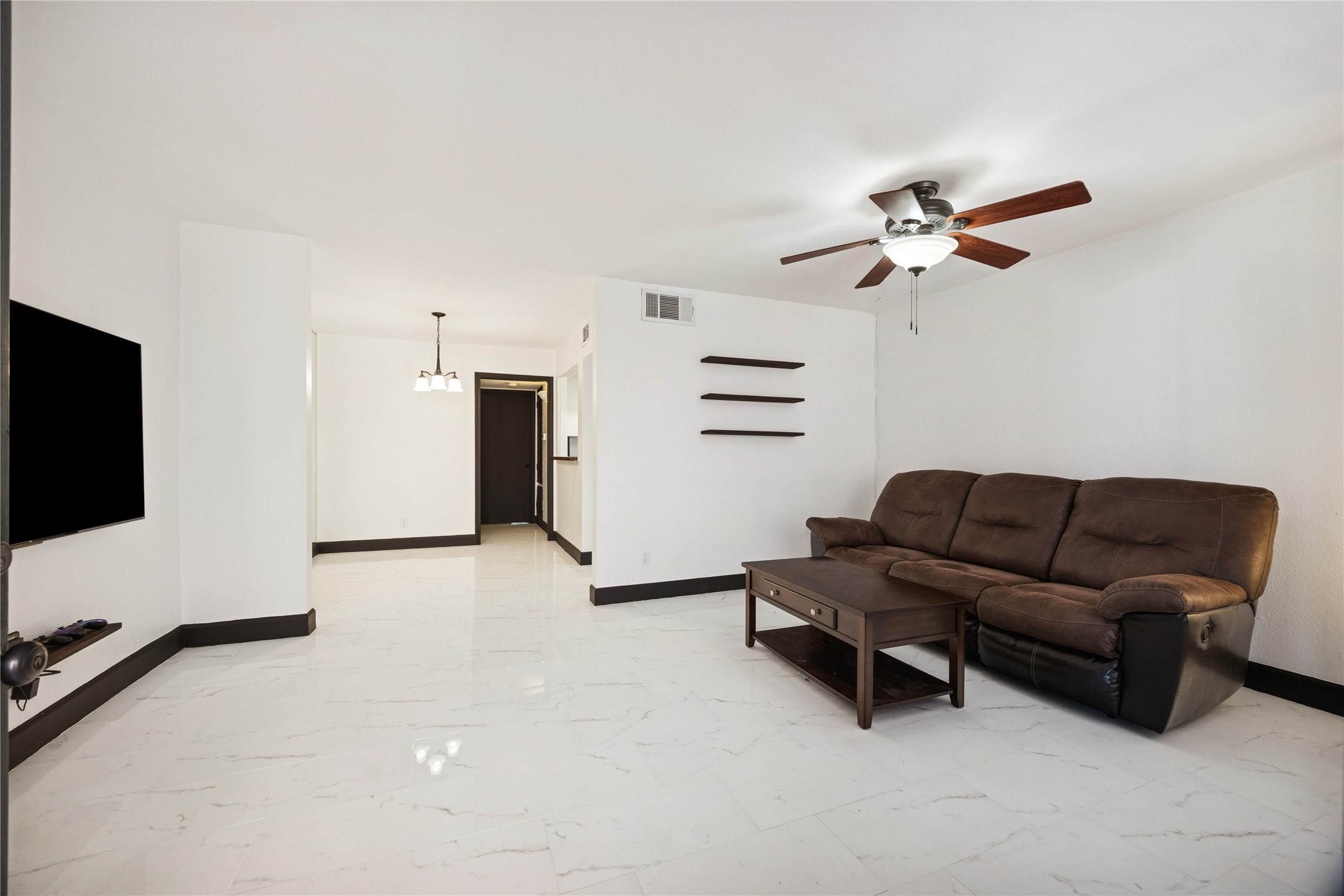 11540 Chimney Rock Road, Unit 112 Houston, TX 77035 - Photo 7 of 14