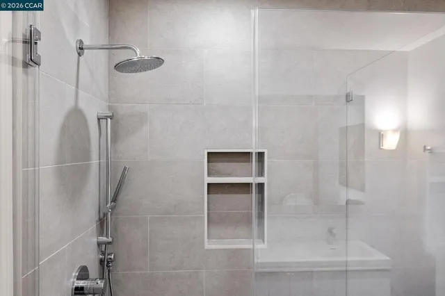 $1,298,000 | 492-492 Staten Avenue, Unit 1101, Oakland, CA 94610