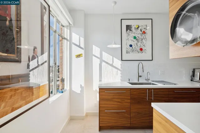 $1,298,000 | 492-492 Staten Avenue, Unit 1101, Oakland, CA 94610