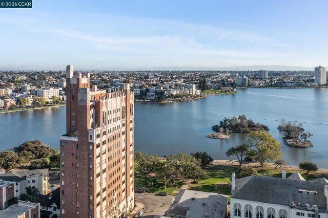 $1,298,000 | 492-492 Staten Avenue, Unit 1101, Oakland, CA 94610