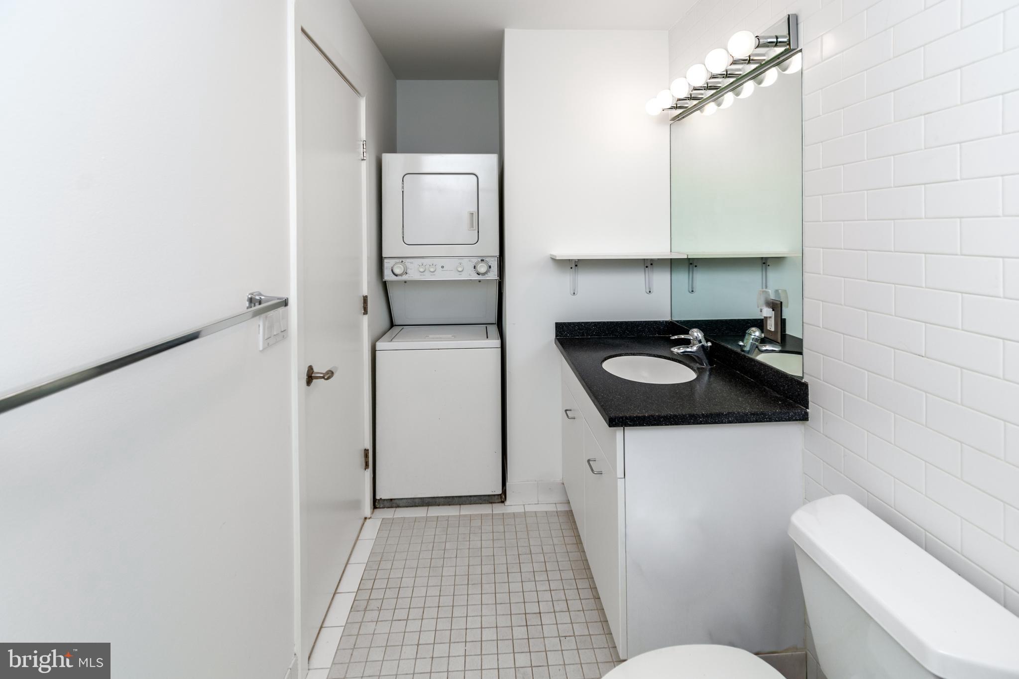 36 Moore Street, Unit 8 Princeton, NJ 08542 - Photo 26 of 35 a bathroom with a sink toilet and shower