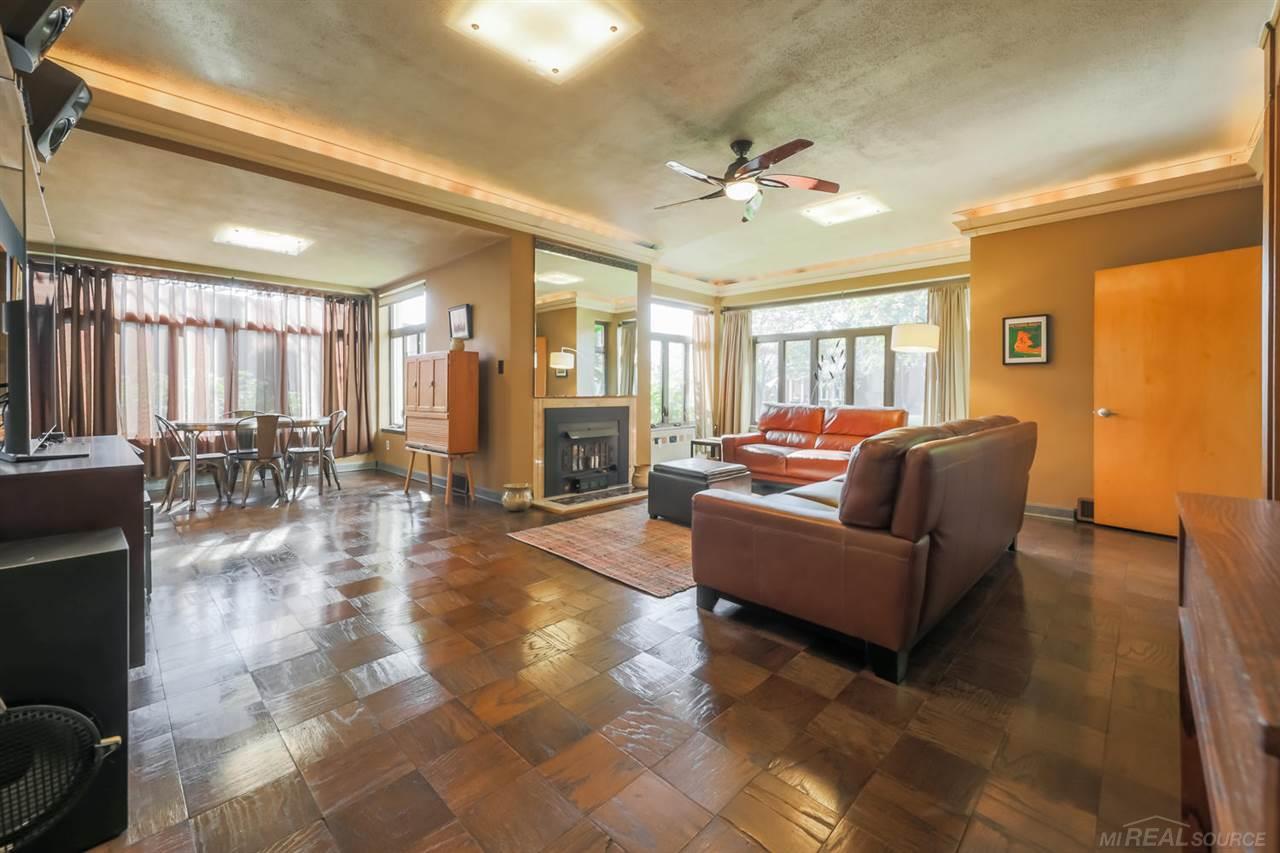 1600 Prestwick Road Grosse Pointe, MI 48236 - Photo 5 of 21 31397768-4.JPG