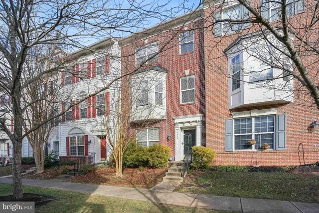 $2,850 | 4935 Chaste Tree Place, Woodbridge, VA 22192
