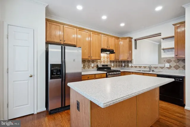 $2,850 | 4935 Chaste Tree Place, Woodbridge, VA 22192