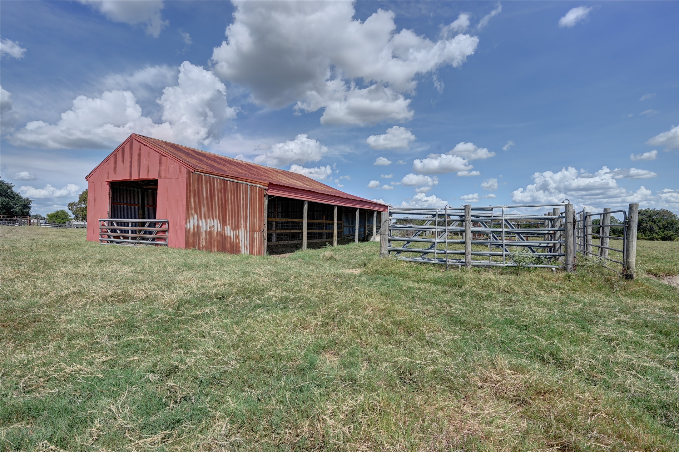 8000 Boehnemann Road Brenham, TX 77833 - Photo 7 of 29 Barn