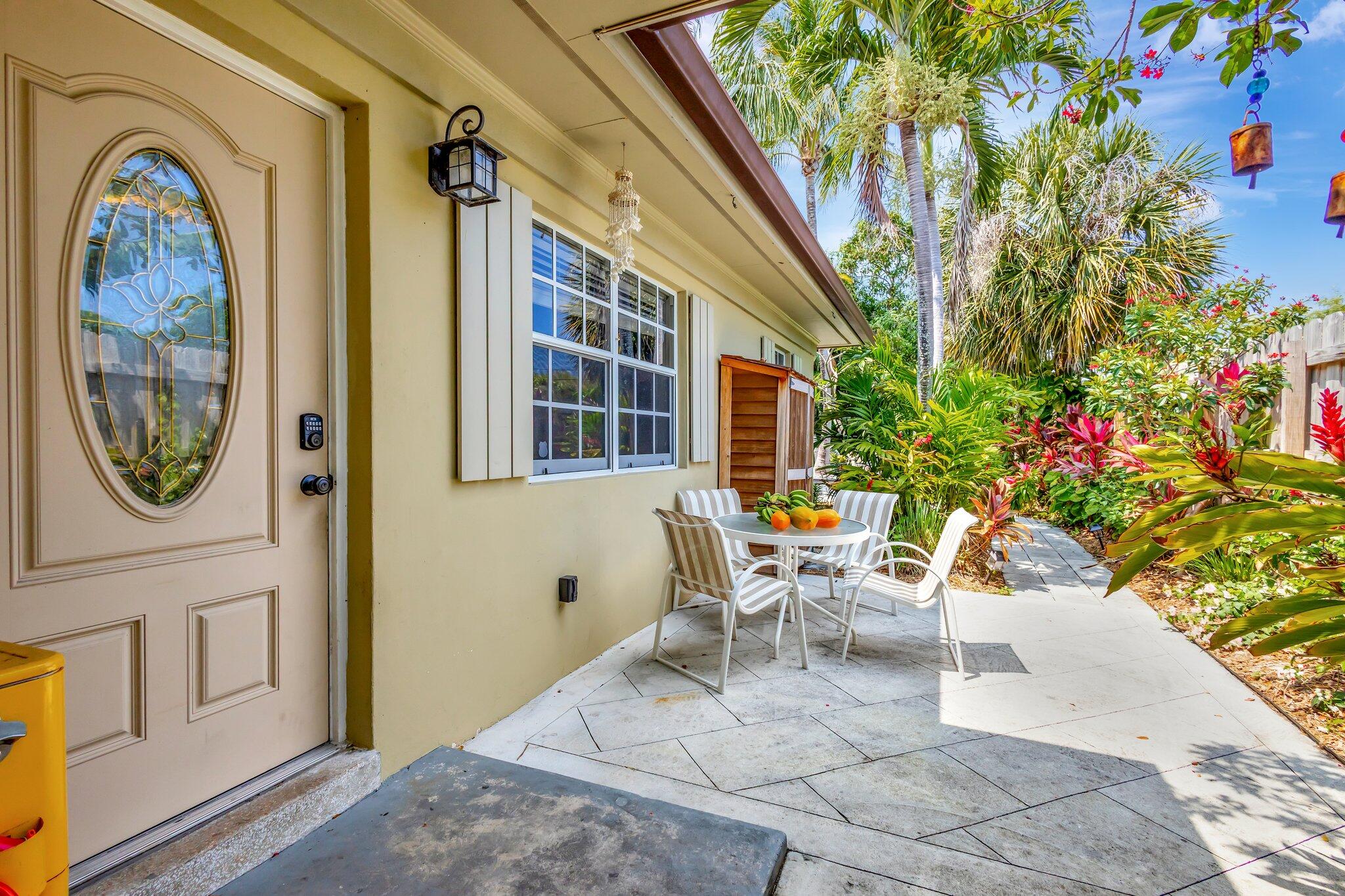 227 Northeast 12th Street, Unit 2 Delray Beach, FL 33444 - Photo 3 of 24