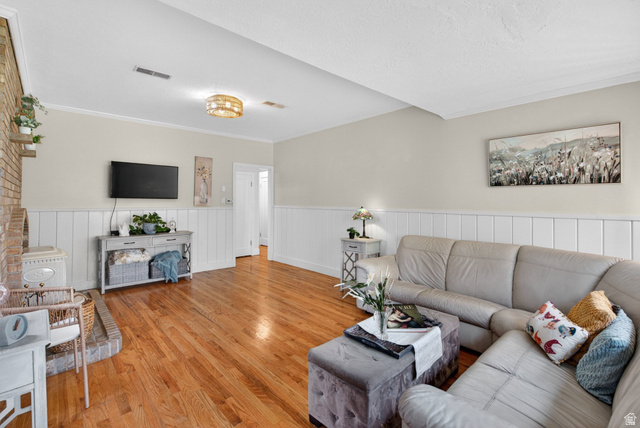 1508 Springdell Circle Provo, UT 84604 - Photo 6 of 56
