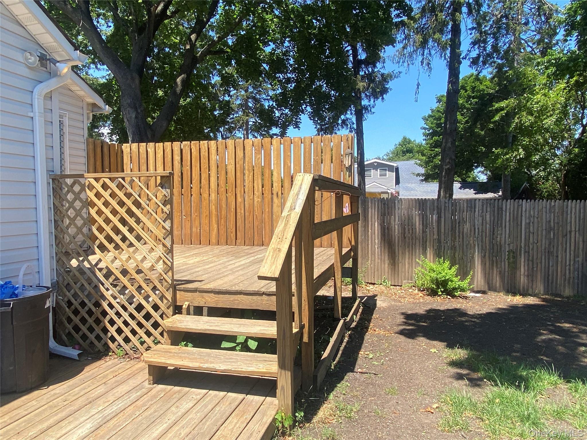 101 Rose Drive Ronkonkoma, NY 11779 - Photo 11 of 12