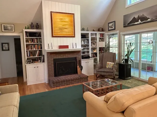 $985,000 | 34 Shattuck Street, Groton, MA 01450