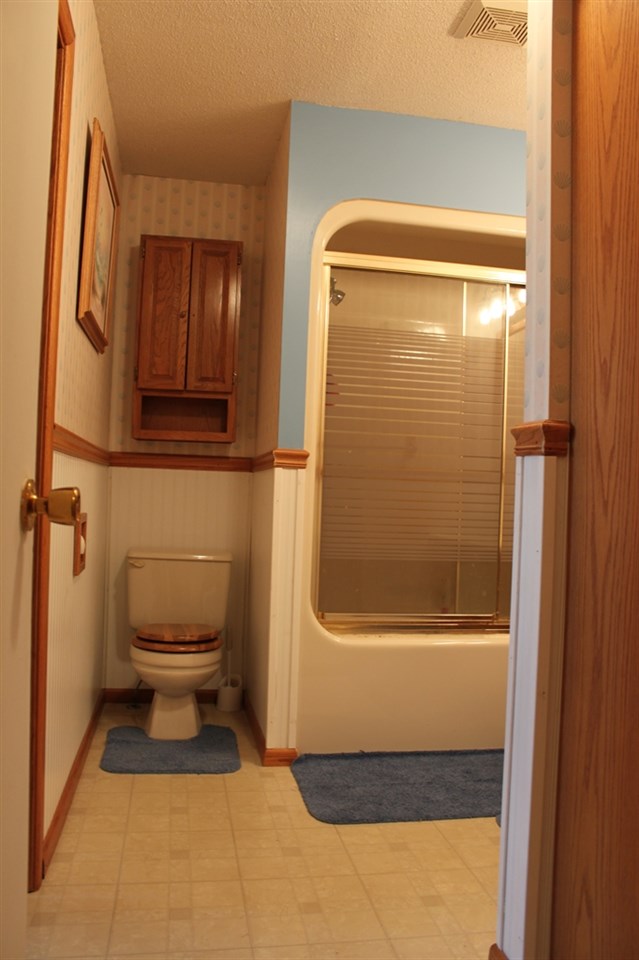 8754 19th Road Argos, IN 46501 - Photo 4 of 31