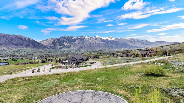 3722 Porcupine Ridge Drive, Unit 105 Eden, UT 84310 - Photo 5 of 22 View of mountain backdrop
