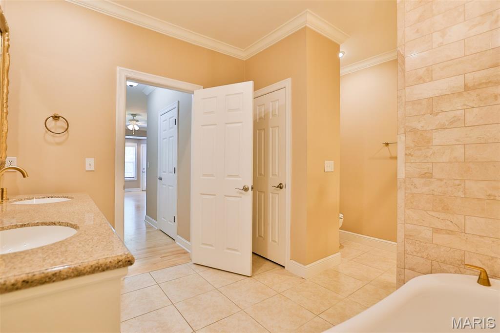 409 Country Club View Edwardsville, IL 62025 - Photo 37 of 77