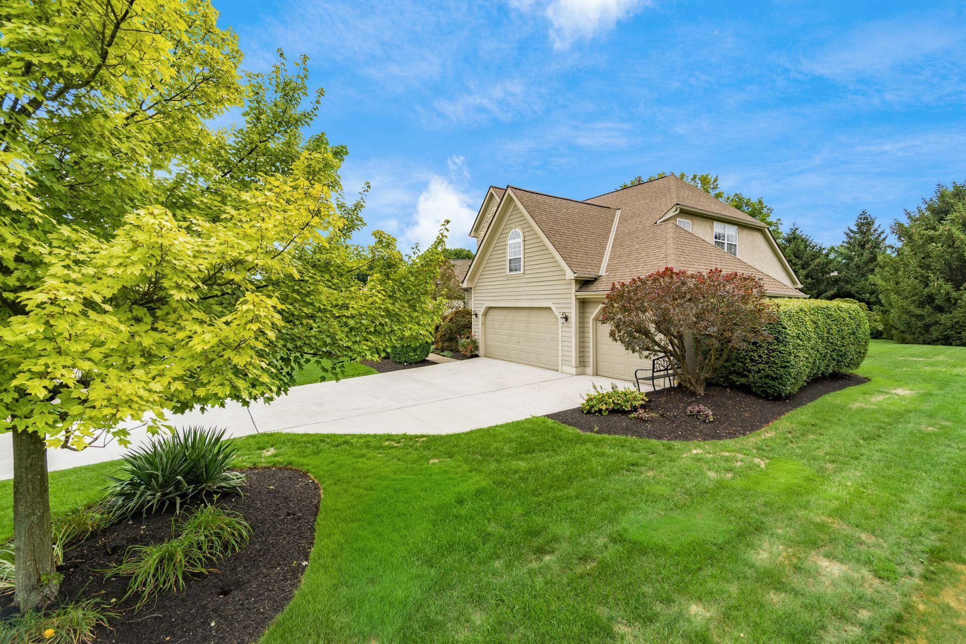 960 Reece Ridge Drive Columbus, OH 43230 - Photo 6 of 66 008_ 960 Reece Ridge Dr - 007