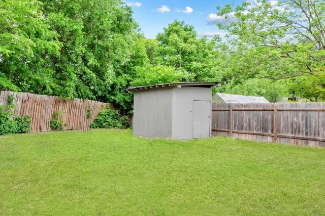 $2,000 | 606 Elderberry Cove, Austin, TX 78745