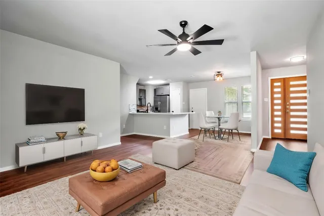 $2,000 | 606 Elderberry Cove, Austin, TX 78745