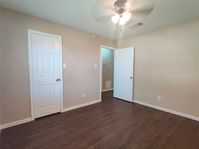 $1,695 | 1003 Dyche Lane, Alvin, TX 77511