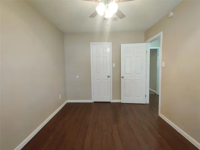 $1,695 | 1003 Dyche Lane, Alvin, TX 77511