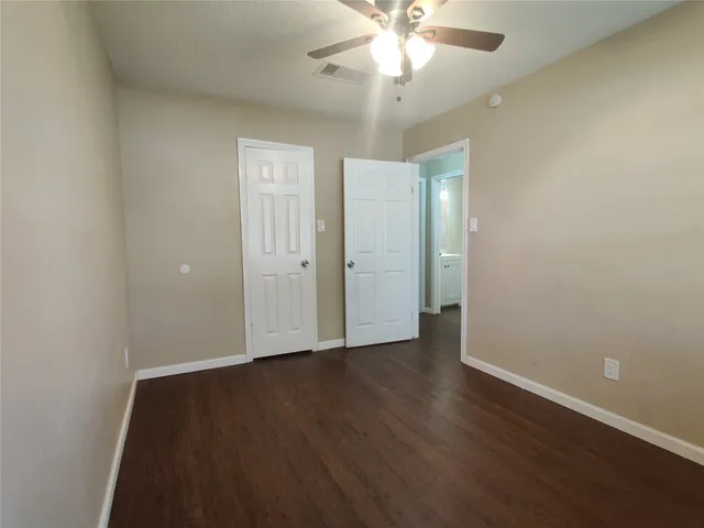 $1,695 | 1003 Dyche Lane, Alvin, TX 77511