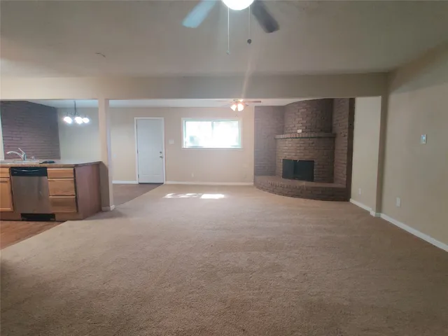 $1,695 | 1003 Dyche Lane, Alvin, TX 77511