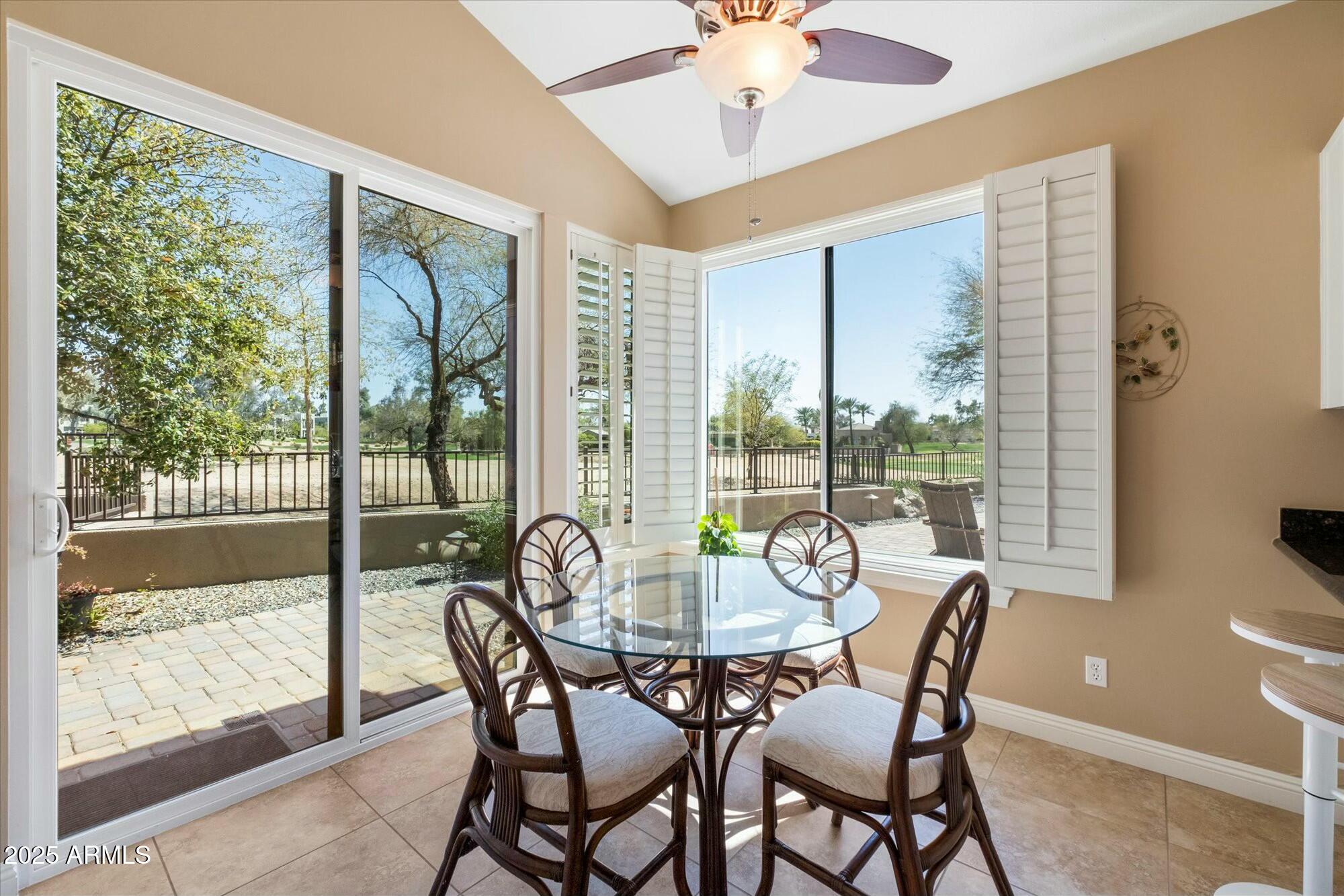 7525 East Gainey Ranch Road, Unit 130 Scottsdale, AZ 85258 - Photo 7 of 30 Breakfast Nook