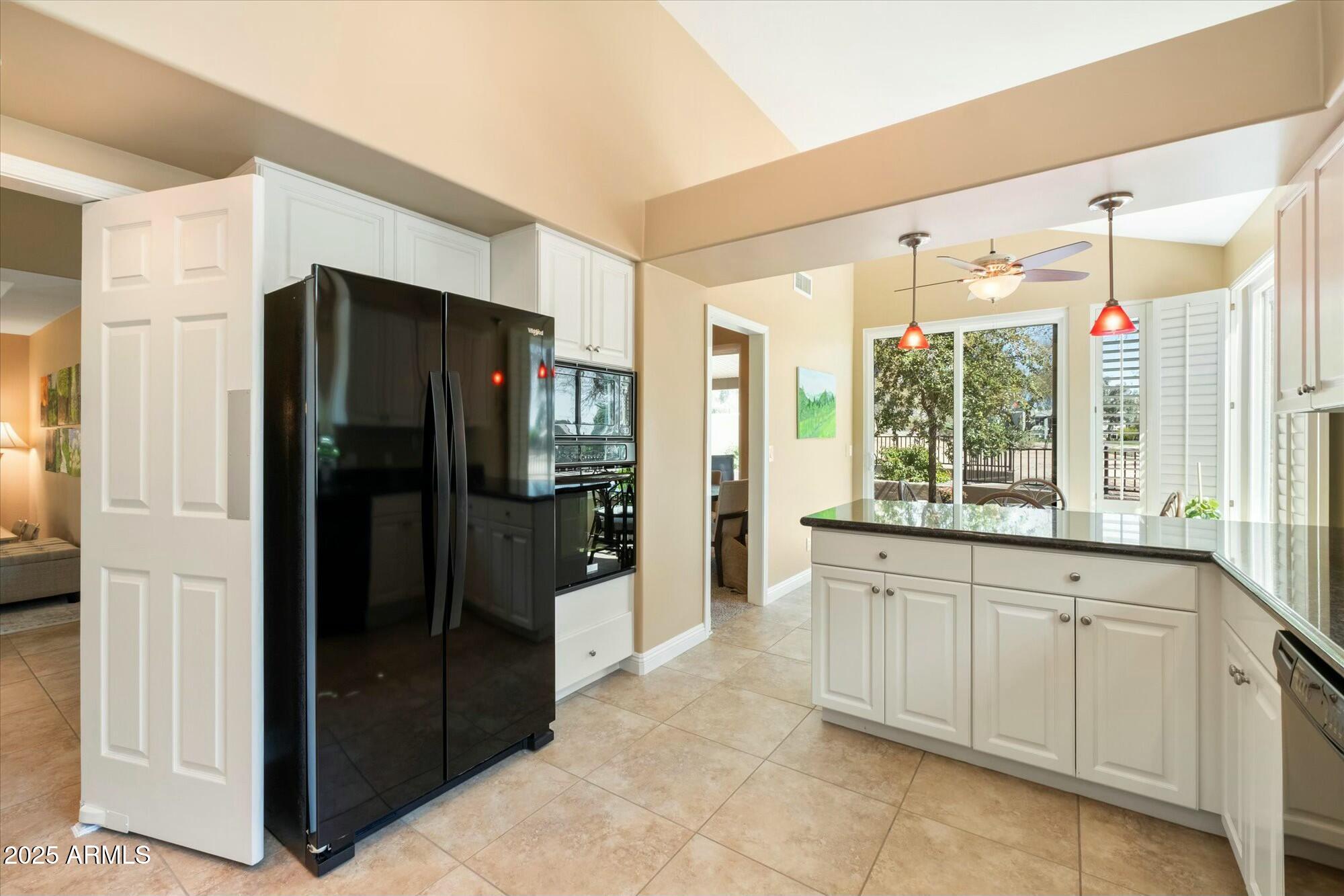 7525 East Gainey Ranch Road, Unit 130 Scottsdale, AZ 85258 - Photo 9 of 30 Kitchen 2
