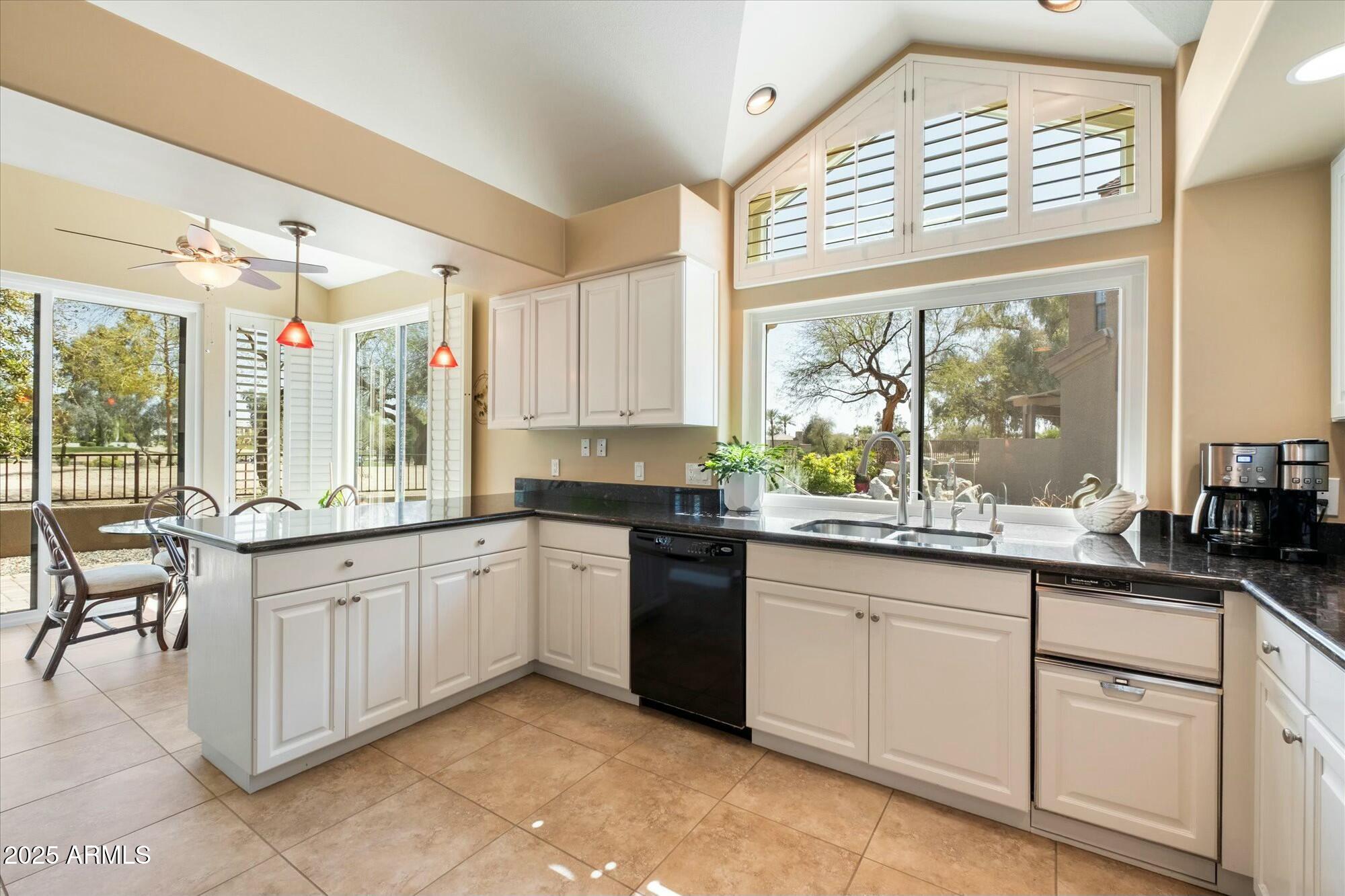 7525 East Gainey Ranch Road, Unit 130 Scottsdale, AZ 85258 - Photo 10 of 30 Kitchen 3