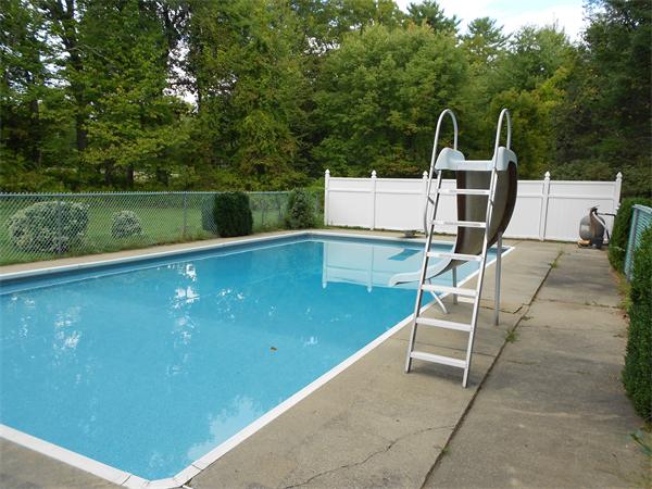 51 Main Road Westhampton, MA 01027 - Photo 27 of 29 a view of a chairs and table in patio