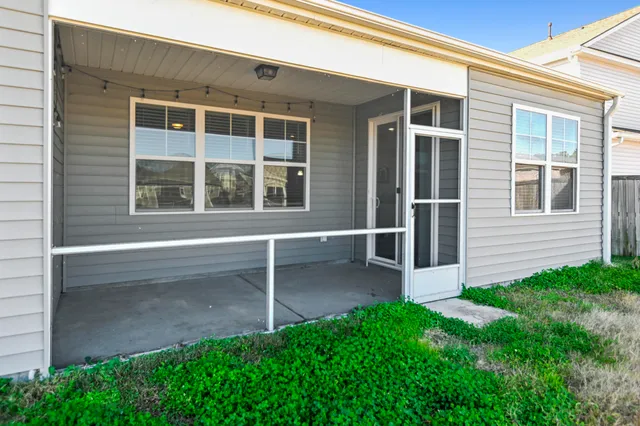 $2,350 | 214 Mercator Drive, Summerville, SC 29486