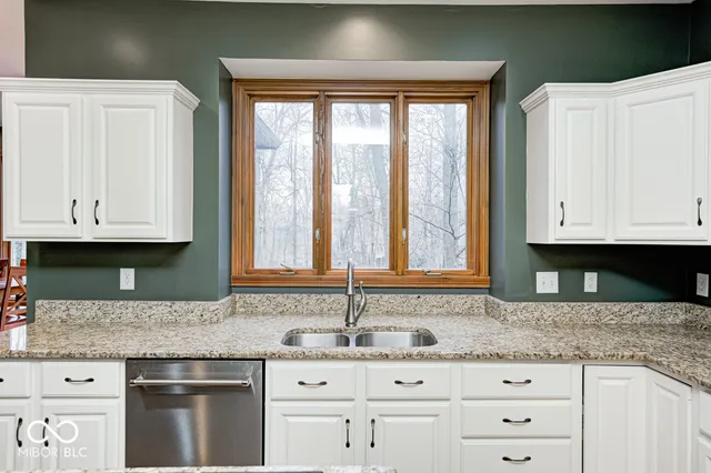 $825,000 | 12214 Ridgeside Road, Indianapolis, IN 46256