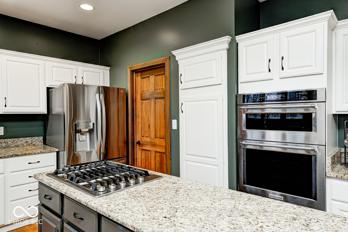 12214 Ridgeside Road Indianapolis, IN 46256 - Photo 16 of 50