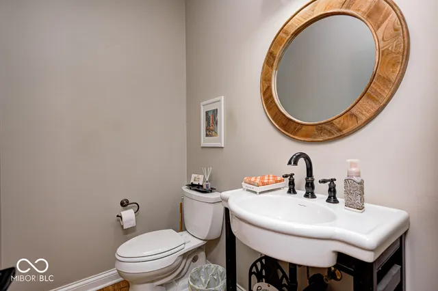 $825,000 | 12214 Ridgeside Road, Indianapolis, IN 46256