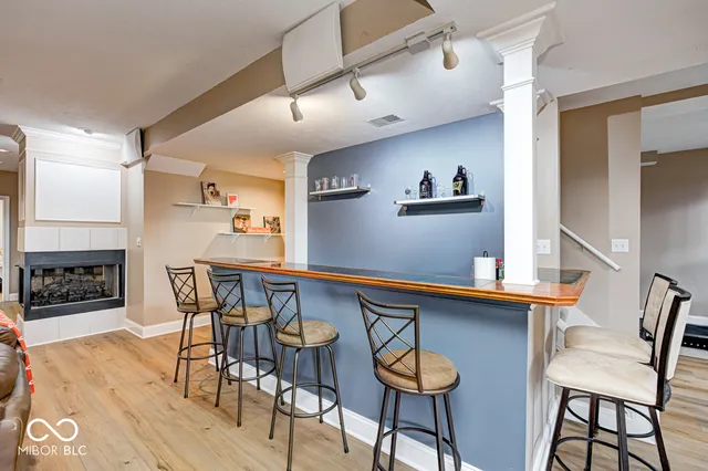 $825,000 | 12214 Ridgeside Road, Indianapolis, IN 46256