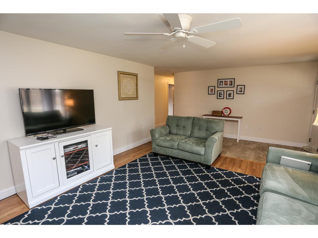 183 N Road Sandown, NH 03873 - Photo 6 of 26