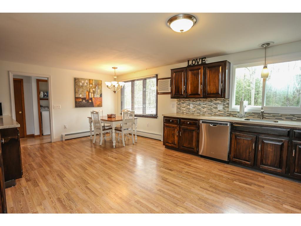 183 N Road Sandown, NH 03873 - Photo 10 of 26
