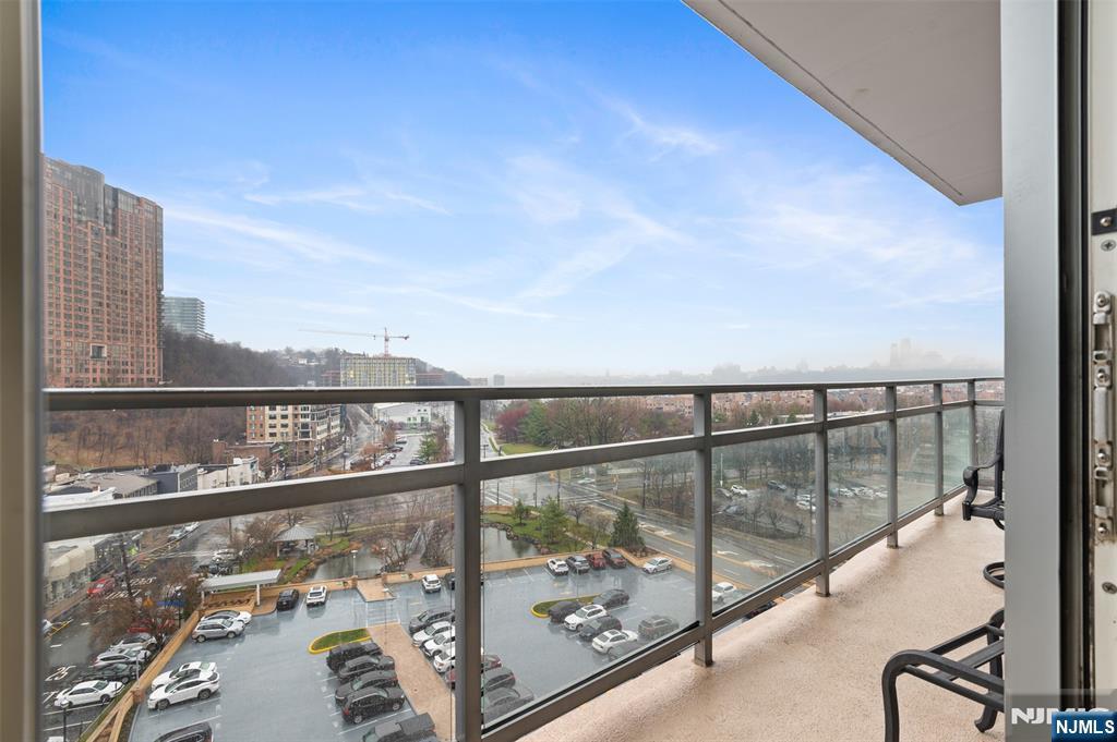 1017 Hudson Park, Unit 1017 Edgewater, NJ 07020 - Photo 16 of 26