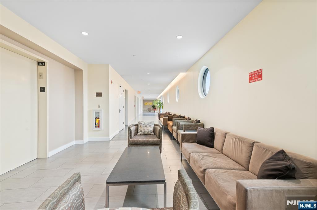 1017 Hudson Park, Unit 1017 Edgewater, NJ 07020 - Photo 17 of 26