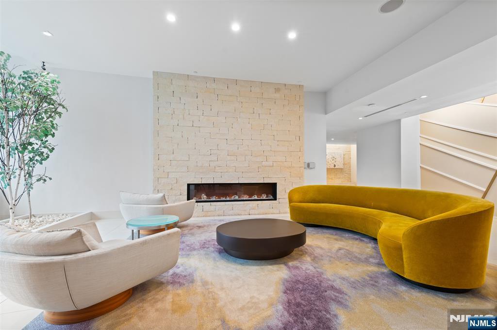 1017 Hudson Park, Unit 1017 Edgewater, NJ 07020 - Photo 23 of 26