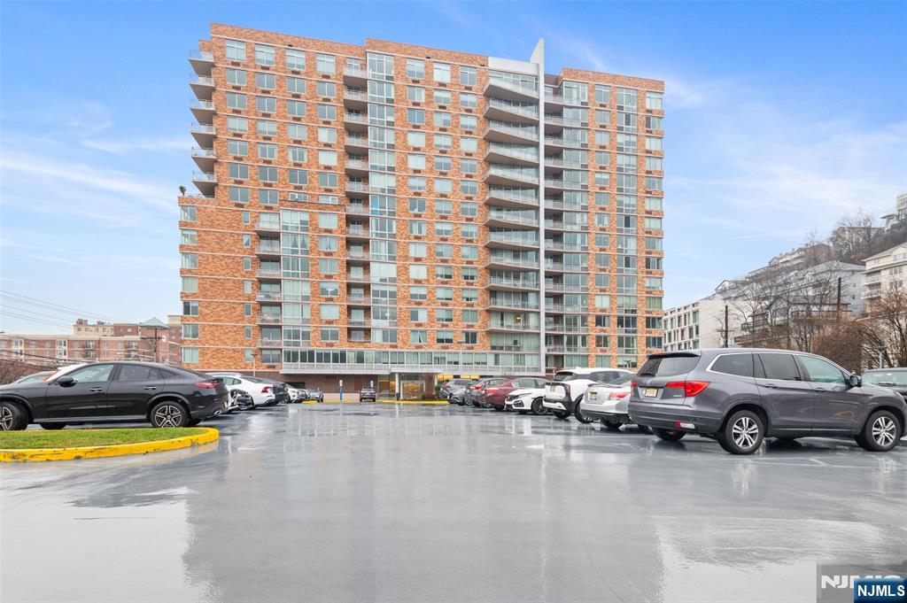 1017 Hudson Park, Unit 1017 Edgewater, NJ 07020 - Photo 24 of 26