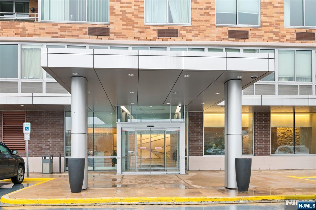 1017 Hudson Park, Unit 1017 Edgewater, NJ 07020 - Photo 25 of 26