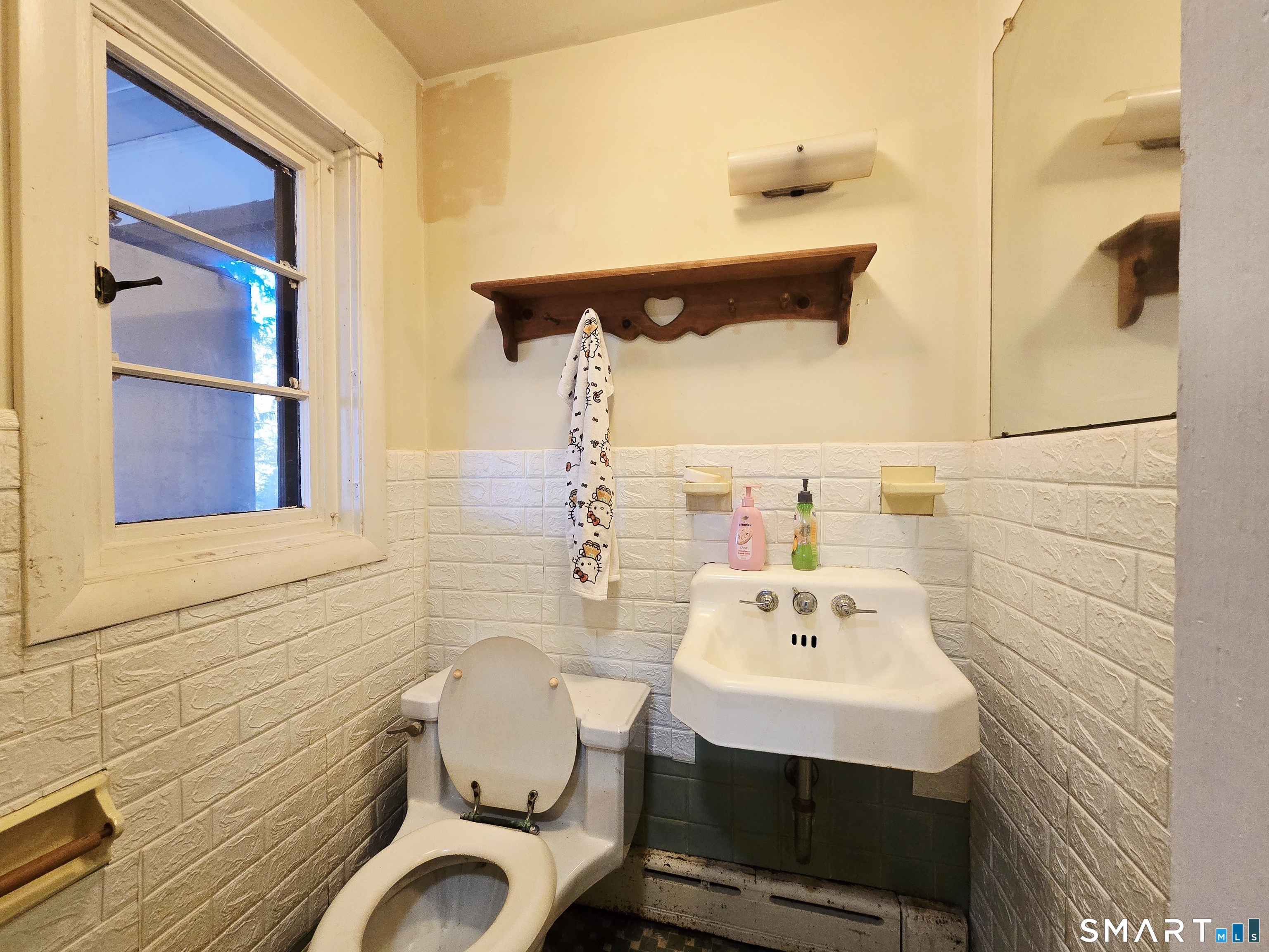 1774 Bunker Hill Road Watertown, CT 06795 - Photo 5 of 13