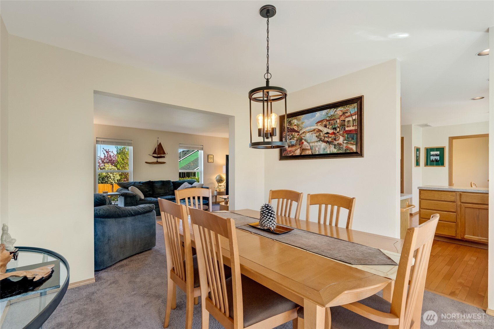 14 60th Place Southeast Everett, WA 98203 - Photo 13 of 35 a view of a dining room with furniture