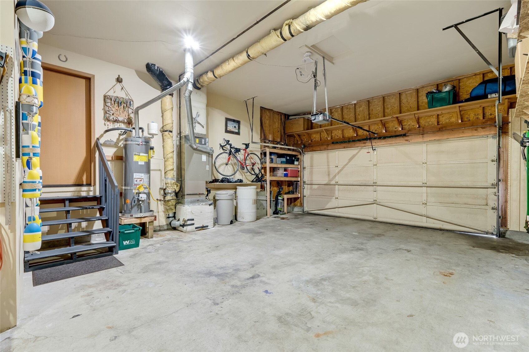 14 60th Place Southeast Everett, WA 98203 - Photo 28 of 35 a view of a room with storage