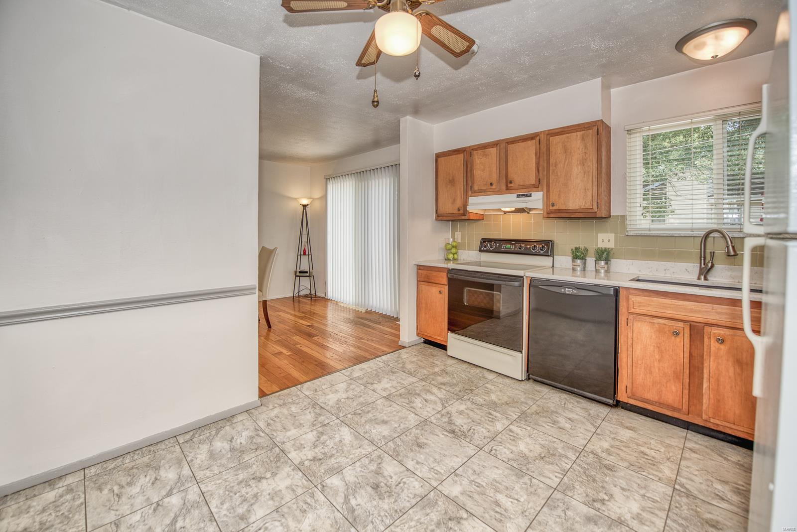 601 Wickford Way Manchester, MO 63021 - Photo 11 of 28