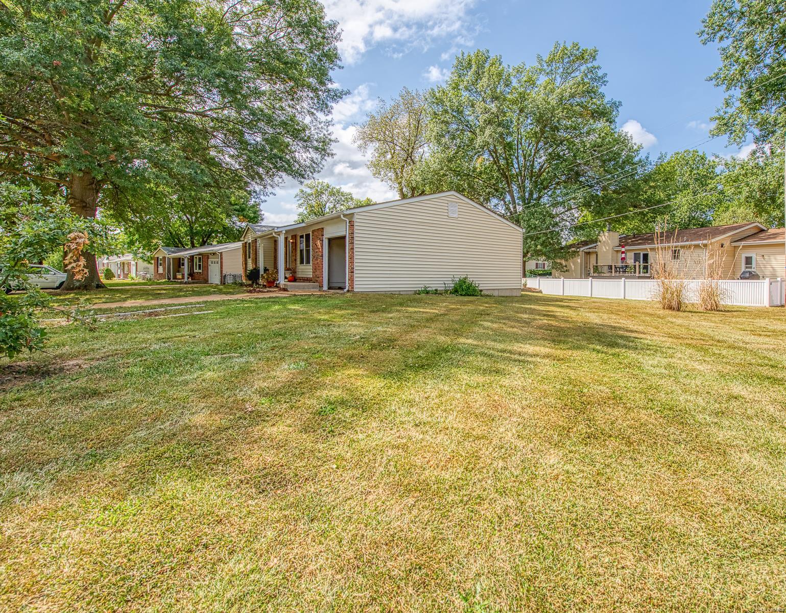 601 Wickford Way Manchester, MO 63021 - Photo 27 of 28