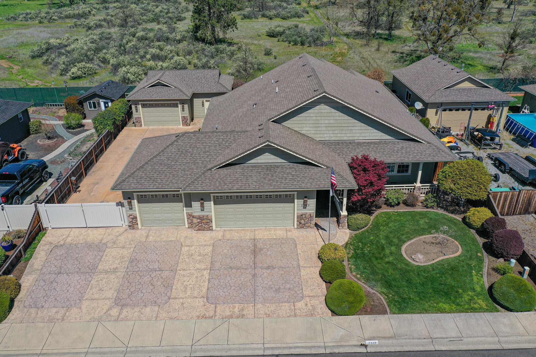 2329 Rabun Way Central Point, OR 97502 - Photo 4 of 40 DJI_0003