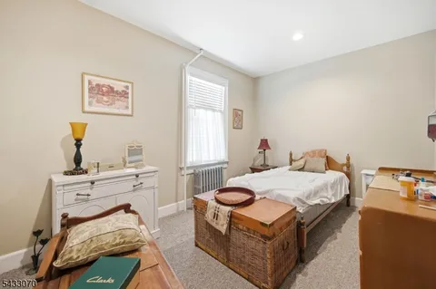$2,400 | 82 Maple Avenue, Morristown, NJ 07960