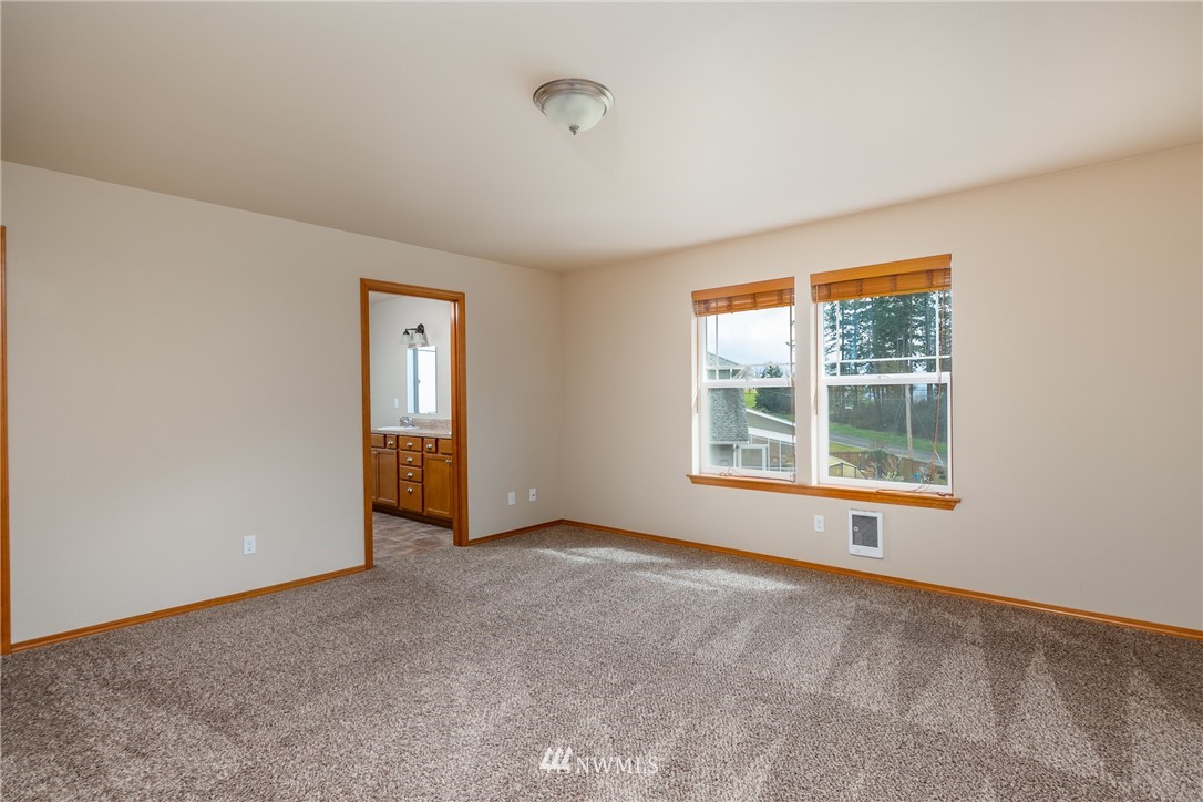 950 Lyle Ridge Circle Oak Harbor, WA 98277 - Photo 22 of 40 Gallery Image 22