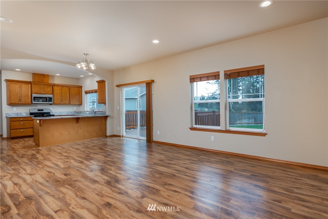 950 Lyle Ridge Circle Oak Harbor, WA 98277 - Photo 8 of 40 Gallery Image 8