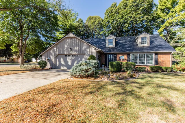 $275,000 | 32 South Dallas Street, Princeton, IL 61356